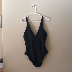 everlane bathing suit